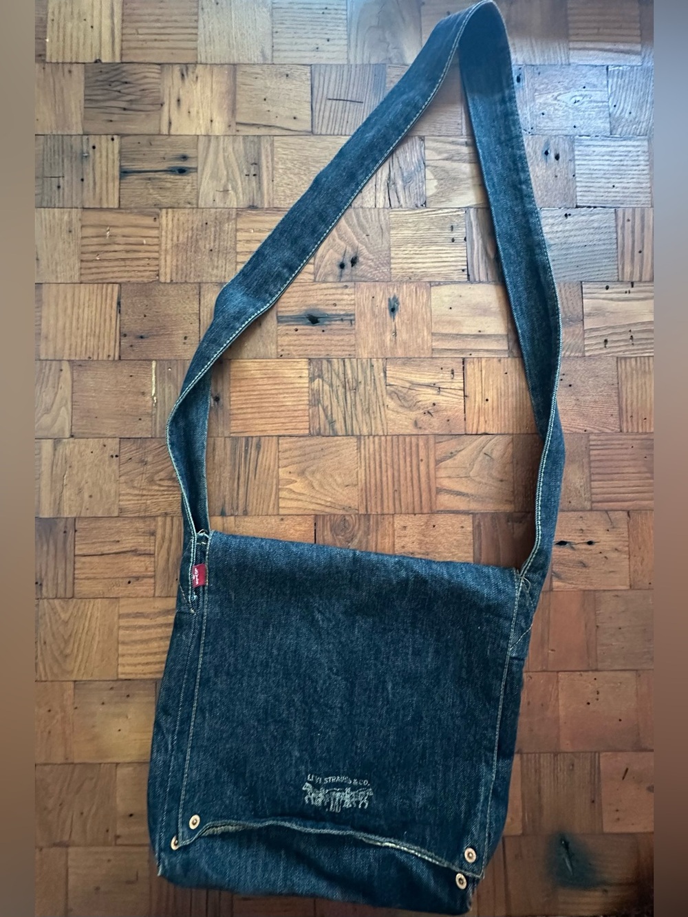 LEVI’S Indigo Denim Crossbody Messenger Bag Flap Satchel